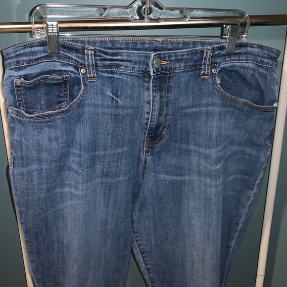 Skinny Jeans - Picture 3 of 6